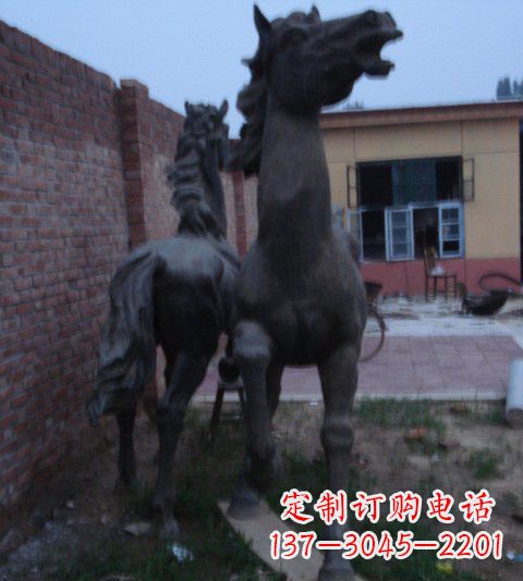 宜宾精美铜雕动物马