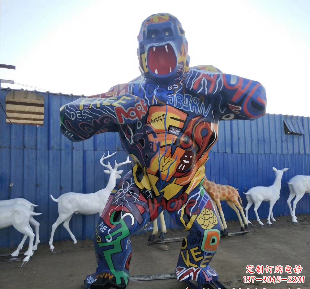 宜宾新颖玻璃钢猩猩雕塑
