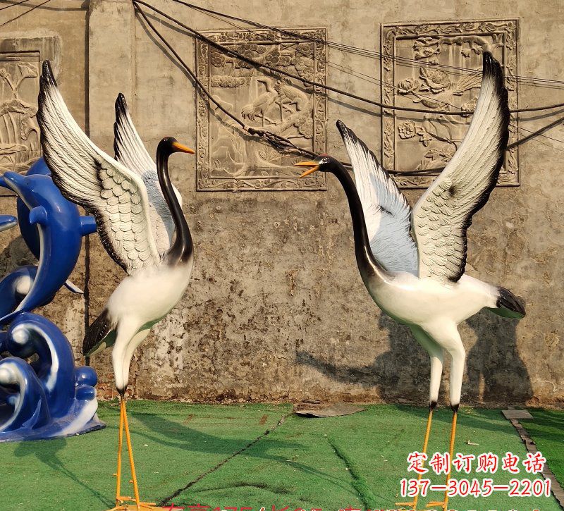 宜宾玻璃钢对望仙鹤雕塑