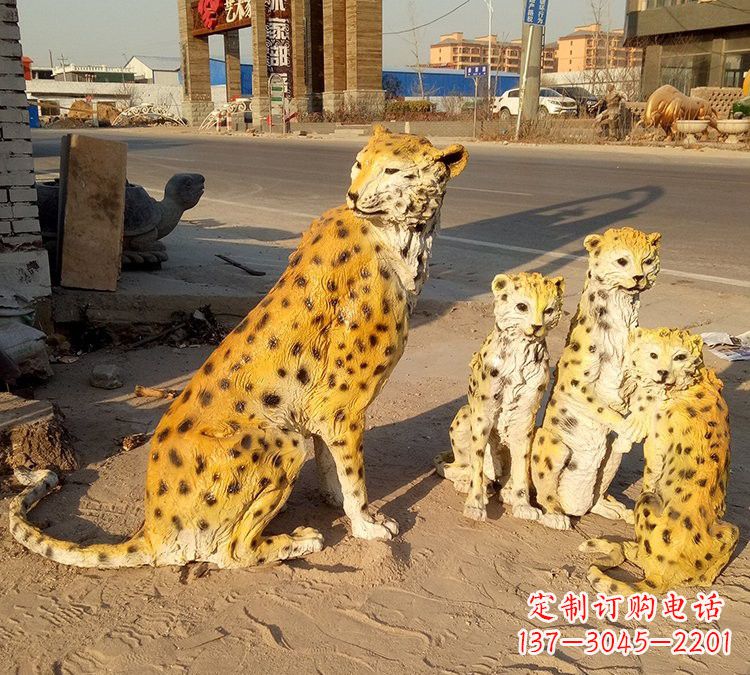 宜宾玻璃钢仿真豹子雕塑