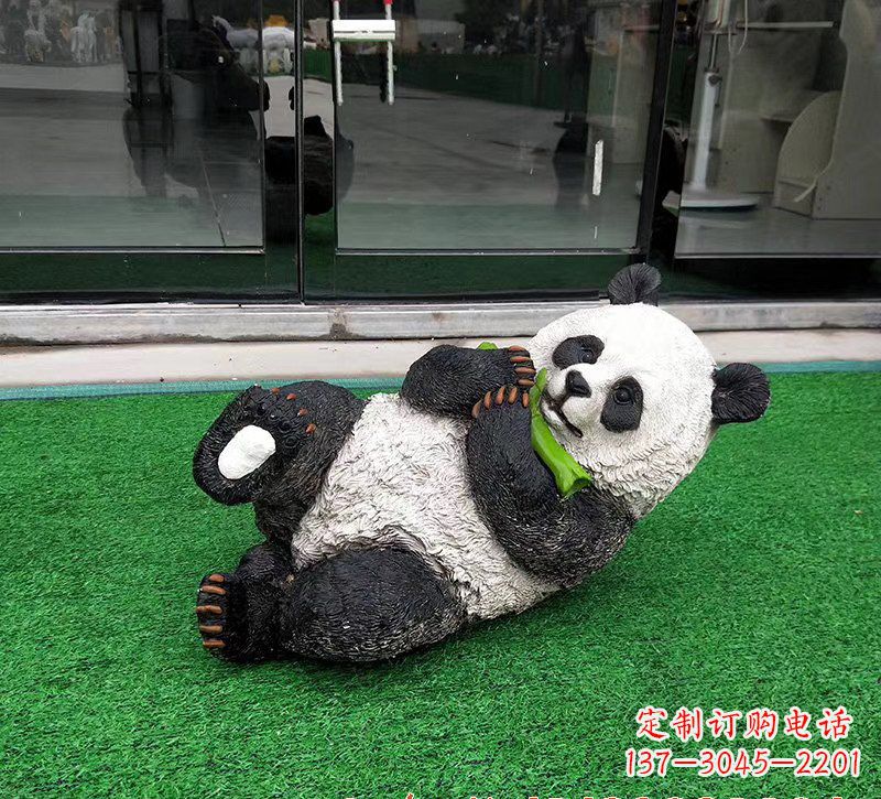宜宾玻璃钢熊猫动物雕塑222