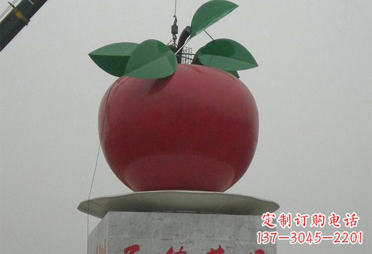 宜宾不锈钢城市大型苹果雕塑象征着城市繁荣