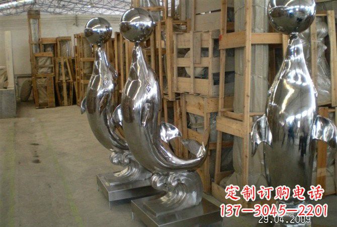宜宾不锈钢海豚顶球雕塑