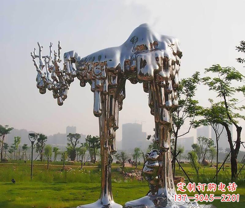 宜宾拱门雕塑以不锈钢点缀精美的艺术品