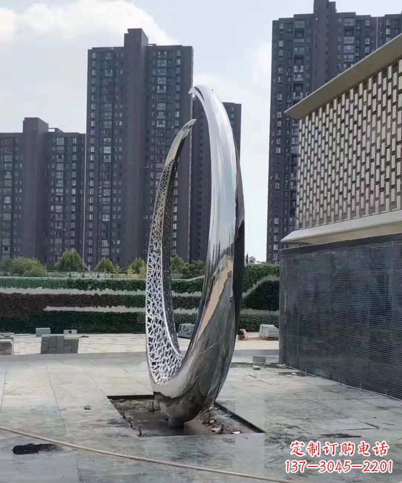 宜宾精美不锈钢月亮雕塑