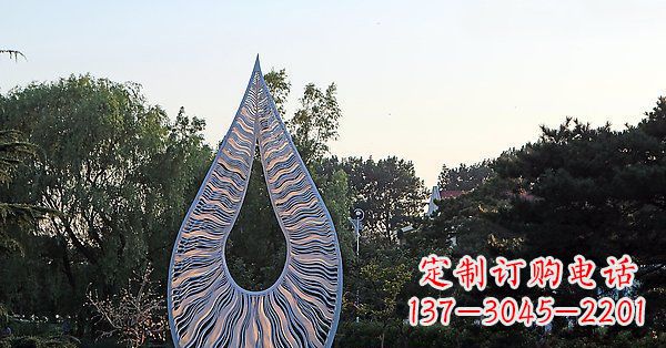 宜宾水滴雕塑给公园带来流动的美