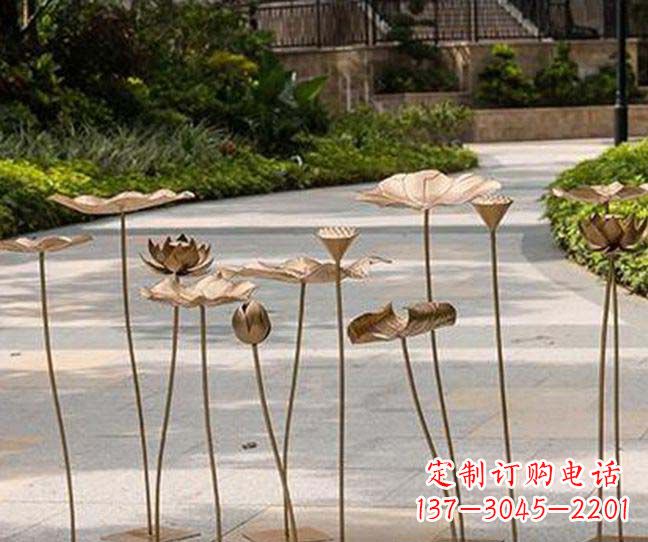 宜宾不锈钢锻造荷花装饰雕塑——精美绝伦