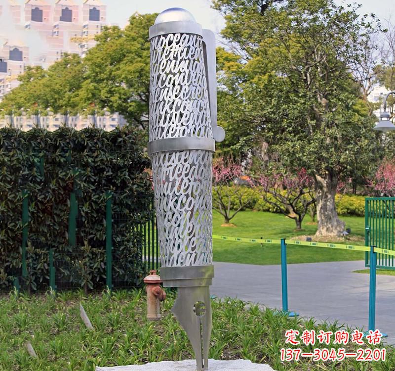宜宾不锈钢钢笔雕塑2
