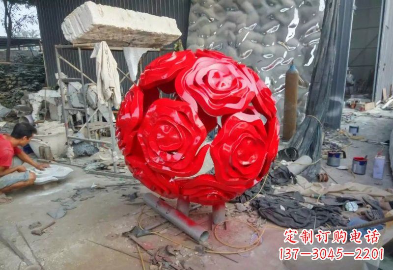 宜宾不锈钢玫瑰雕塑让玫瑰之美永存