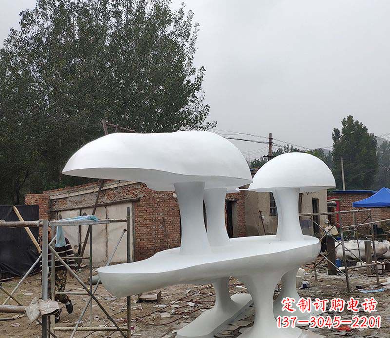 宜宾不锈钢公园蘑菇云朵雕塑