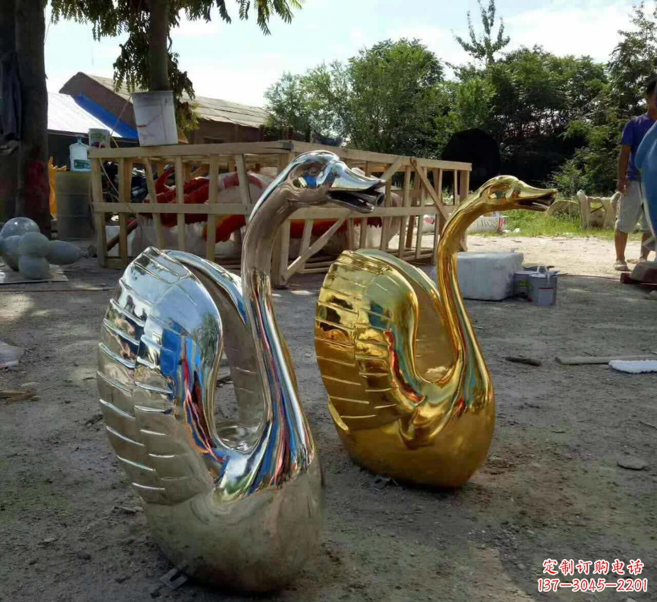 宜宾不锈钢天鹅雕塑艺术之美