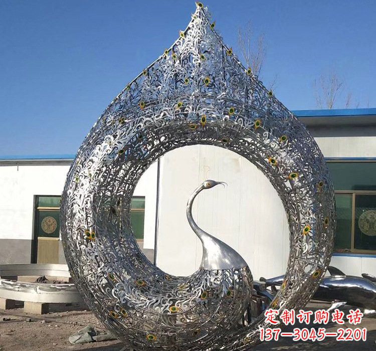 宜宾不锈钢广场抽象镂空孔雀雕塑