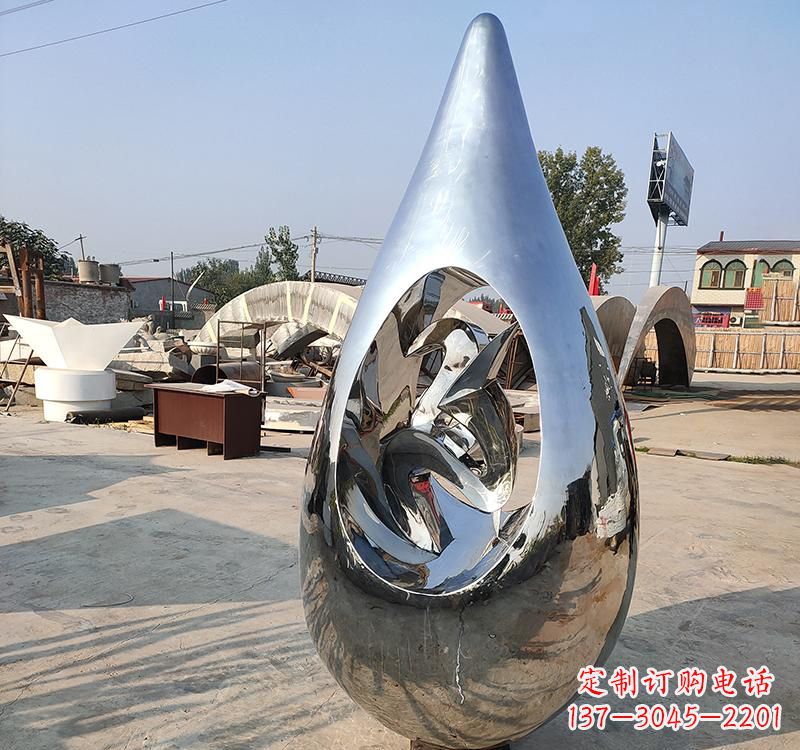 宜宾不锈钢大水滴雕塑一座极致简约的艺术作品