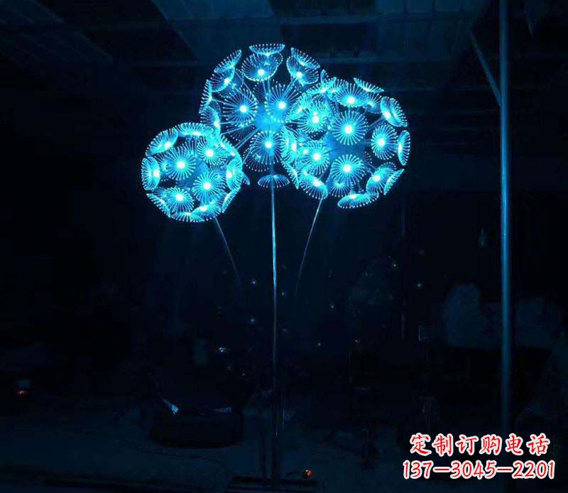 宜宾不锈钢蒲公英雕塑——象征着美丽的自由