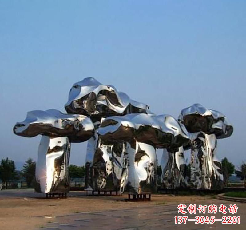 宜宾不锈钢镜面蘑菇雕塑精致灵动的美学
