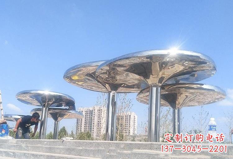 宜宾不锈钢广场凉亭雕塑——精美雕塑点缀美丽环境