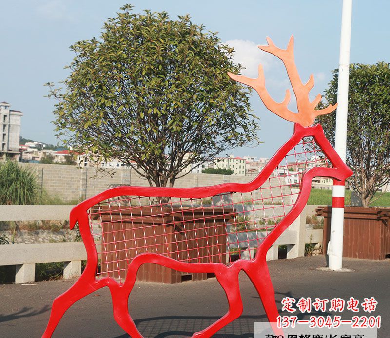 宜宾不锈钢动物雕塑——鹿