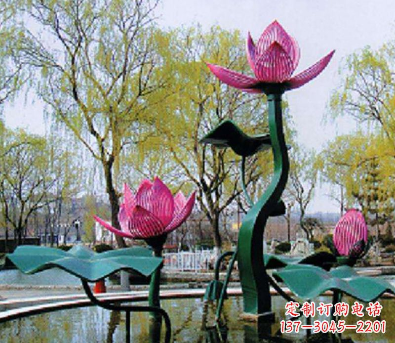宜宾不锈钢荷花雕塑美丽的自然之美