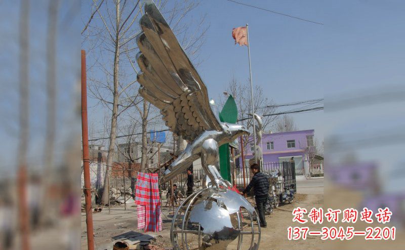 宜宾不锈钢老鹰雕塑2