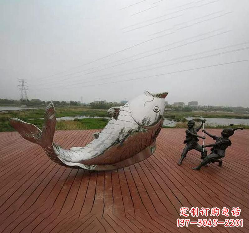 宜宾不锈钢鲤鱼雕塑传承中国文化