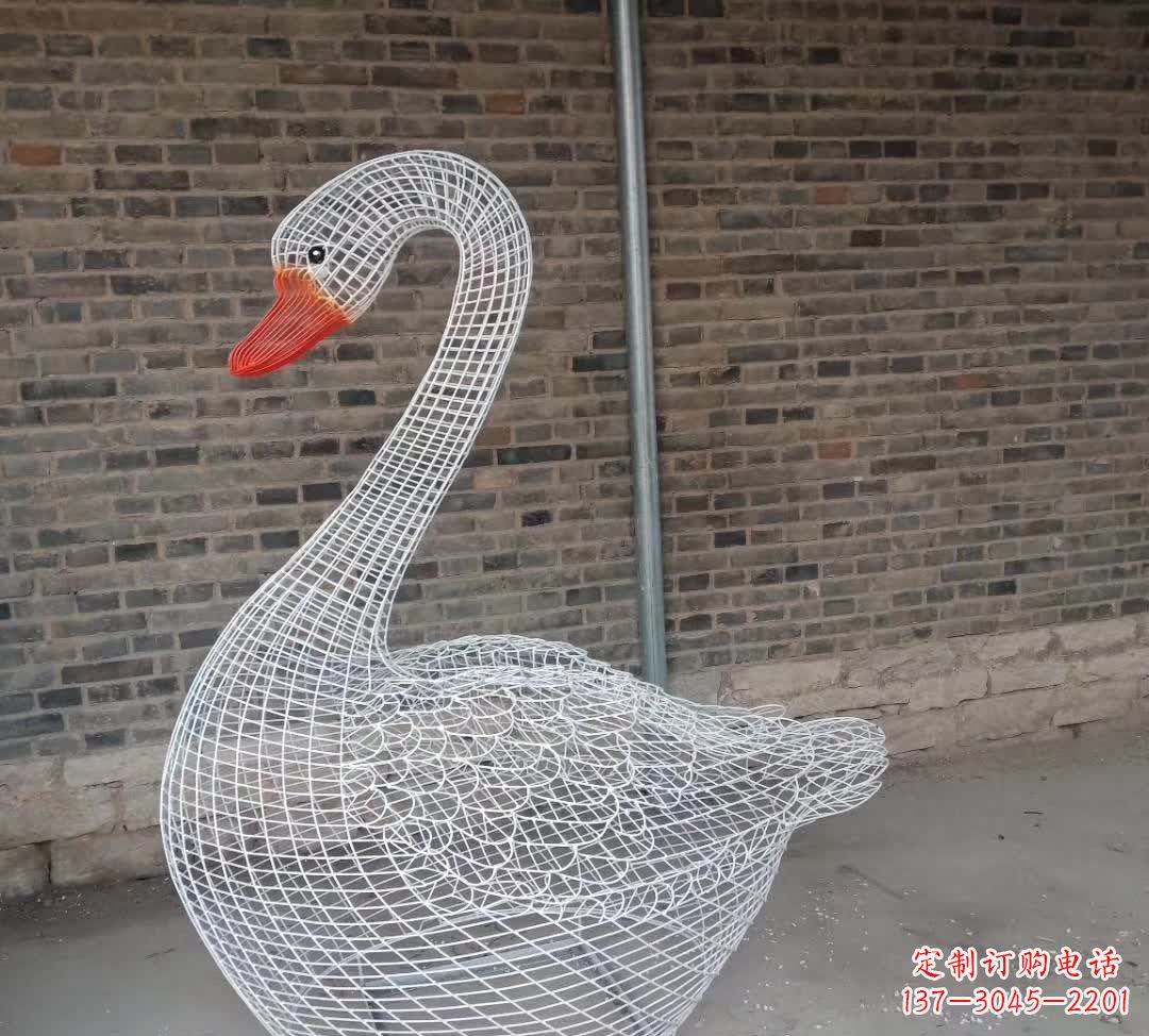 宜宾不锈钢镂空天鹅雕塑1