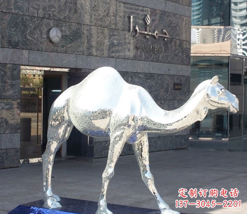 宜宾不锈钢骆驼雕塑精美外形折射古朴美感
