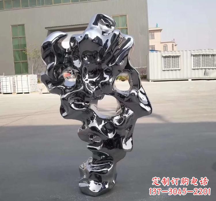 宜宾太湖石雕塑精美的艺术瑰宝