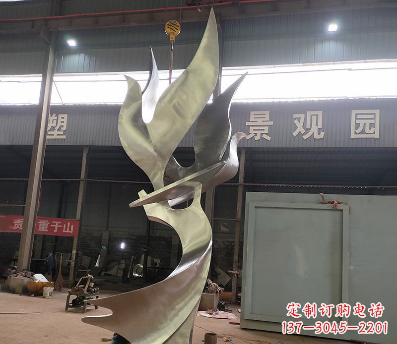 宜宾不锈钢天鹅雕塑传承自然之美
