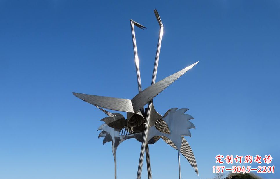 宜宾不锈钢鸵鸟雕塑精美外形、传神表现