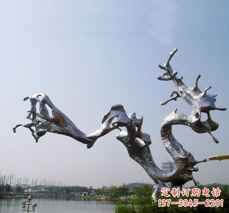 宜宾不锈钢水滴雕塑体现自然之美