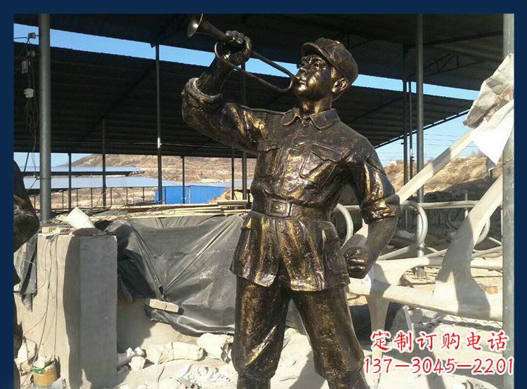 宜宾吹冲锋号的八路军铜雕