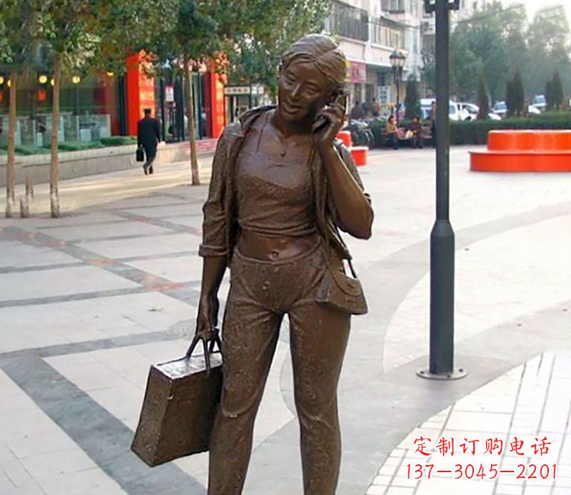 宜宾打电话女人现代人物雕塑