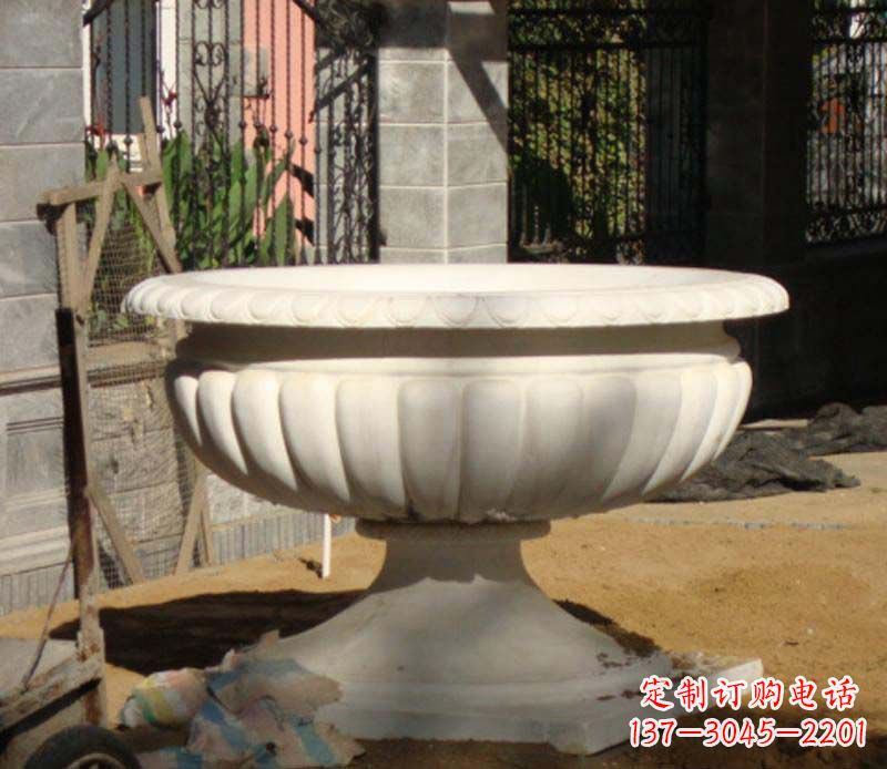 宜宾精美大理石花盆雕塑