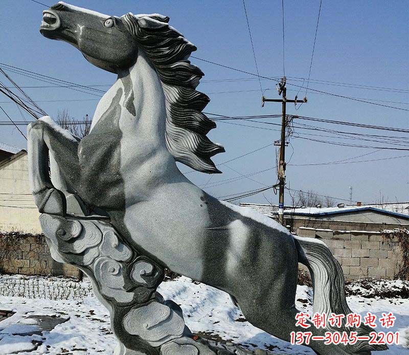 宜宾传统工艺马踏祥云石雕