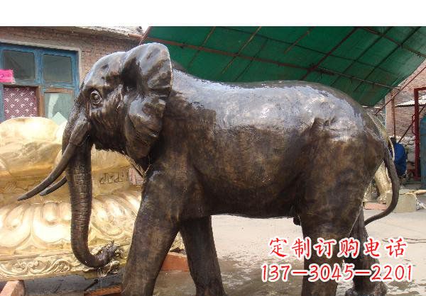 宜宾大象公园动物铜雕