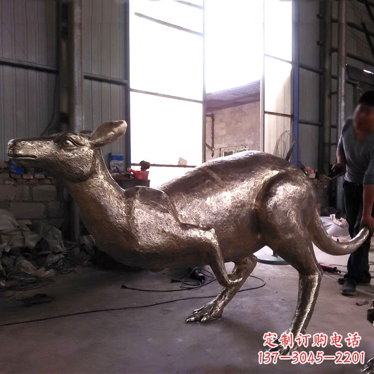 宜宾袋鼠纯铜雕塑
