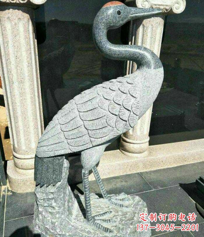 宜宾丹顶鹤公园动物石雕