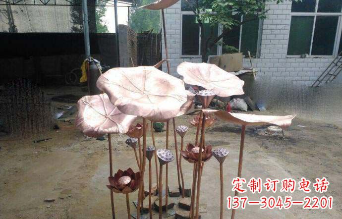 宜宾锻铜荷叶雕塑