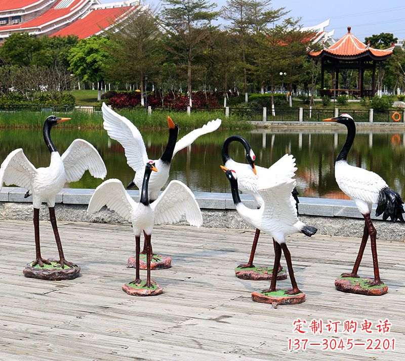 宜宾仿真仙鹤动物雕塑