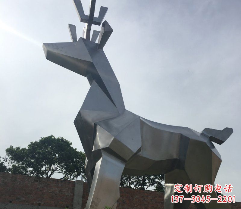 宜宾不锈钢几何鹿雕塑