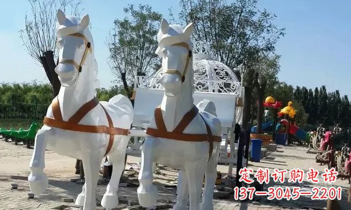 宜宾优雅迷人的不锈钢马车雕塑
