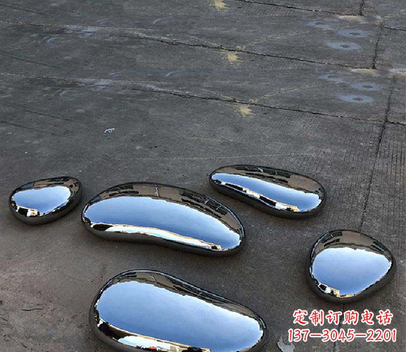 宜宾不锈钢水滴景观雕塑美轮美奂,营造自然灵动