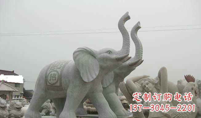 宜宾公园动物长鼻大象石雕