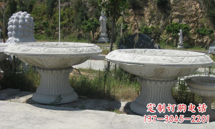 宜宾美轮美奂的大理石花盆雕塑