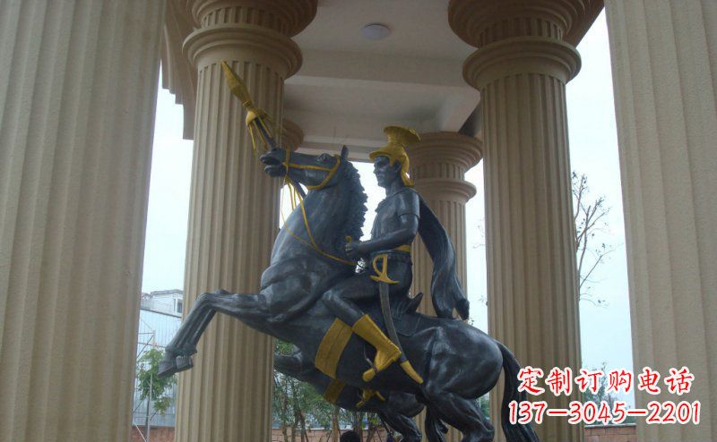 宜宾公园骑马的罗马士兵人物铜雕