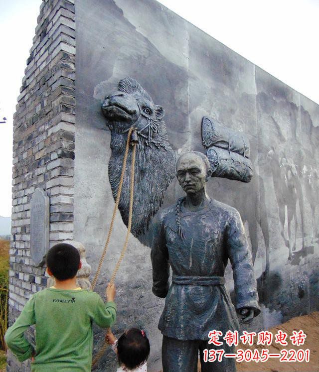 宜宾公园清朝人物和骆驼景观铜雕