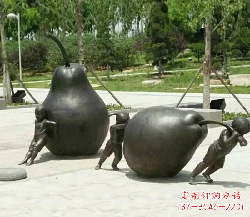宜宾迷人的孩童铜雕