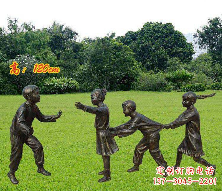 宜宾公园玩老鹰捉小鸡的儿童小品铜雕 (2)