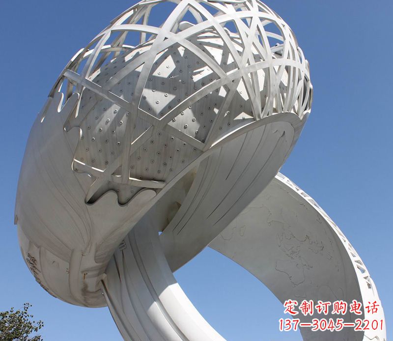 宜宾艺术品级不锈钢戒指雕塑