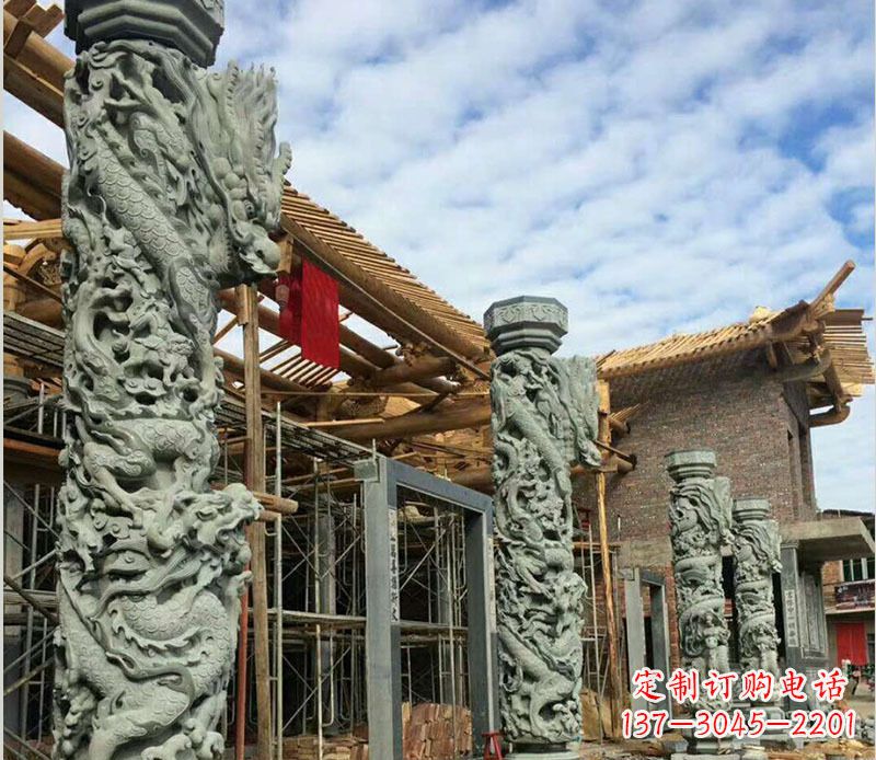 宜宾高雅大气的龙柱石雕